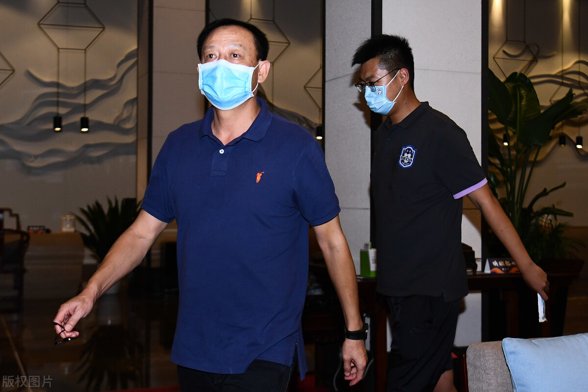 包含天津泰达遭遇不利，排名下滑现困难的词条